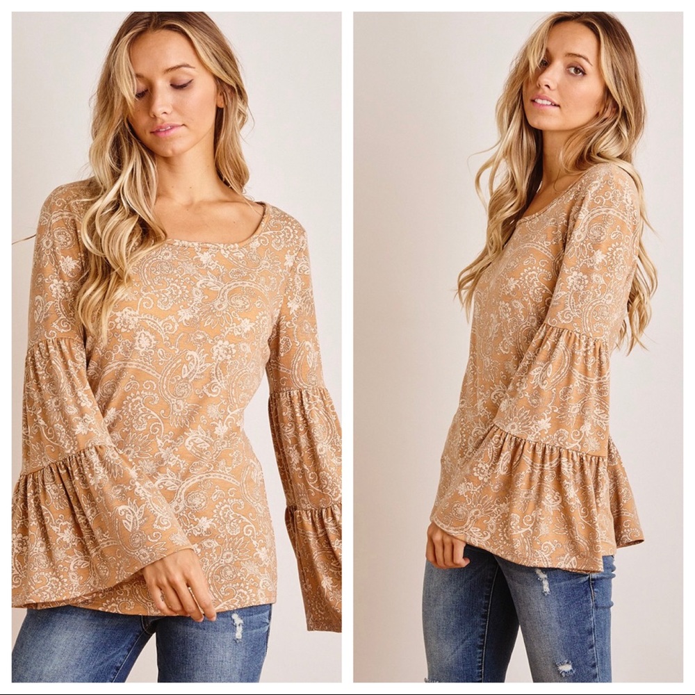 ✨LAST ONE✨Paisley Print Tiered Sleeves print top - Picture 1 of 5
